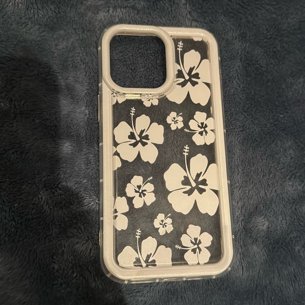 i phone 14 phone case- cute clear with white flowers from and amazon
